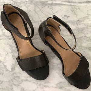 Vionic Solana Block Sandal Heel size 8